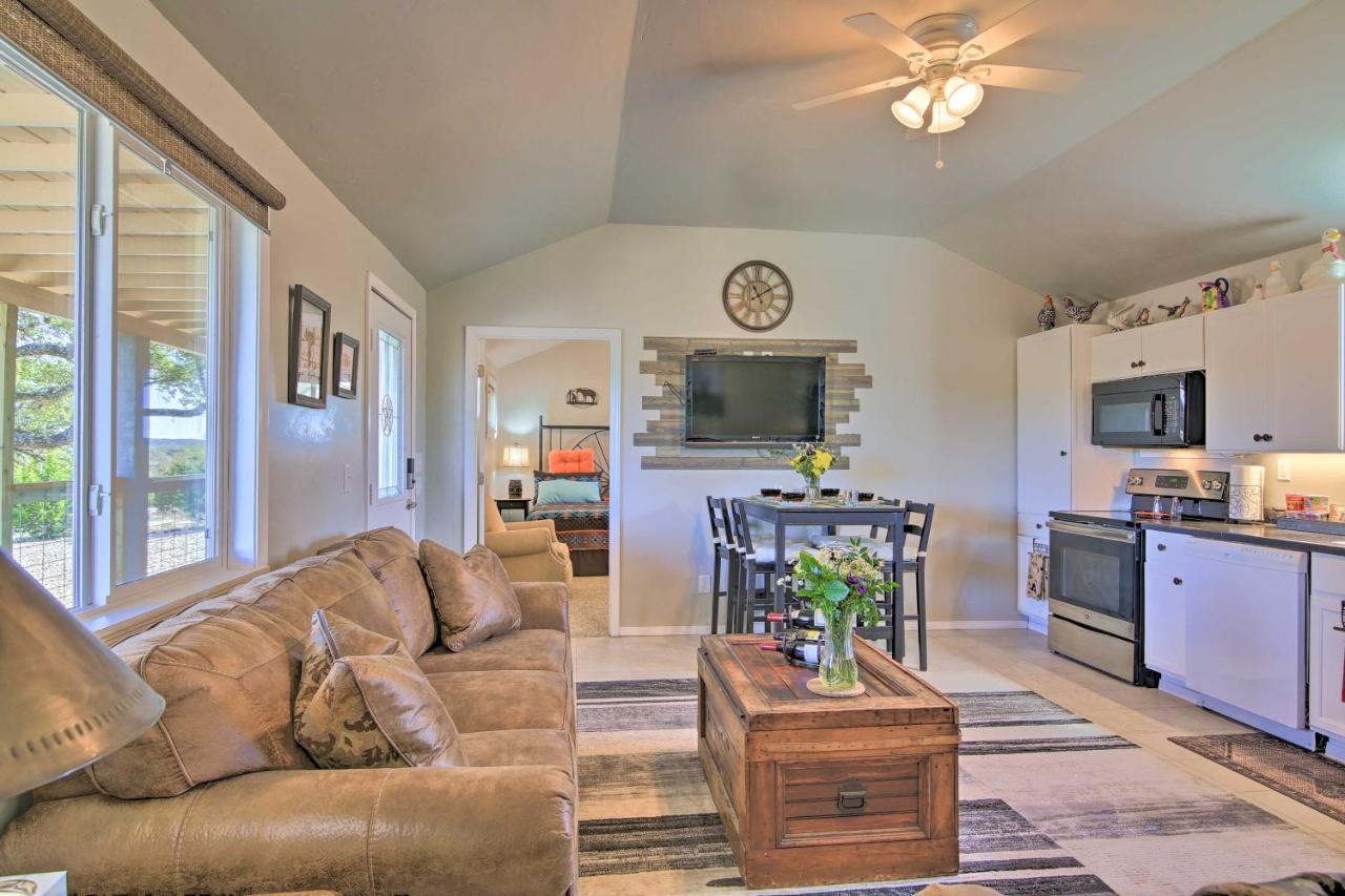 Updated With Fire Pit - 1 Mile From Downtown! * Fredericksburg